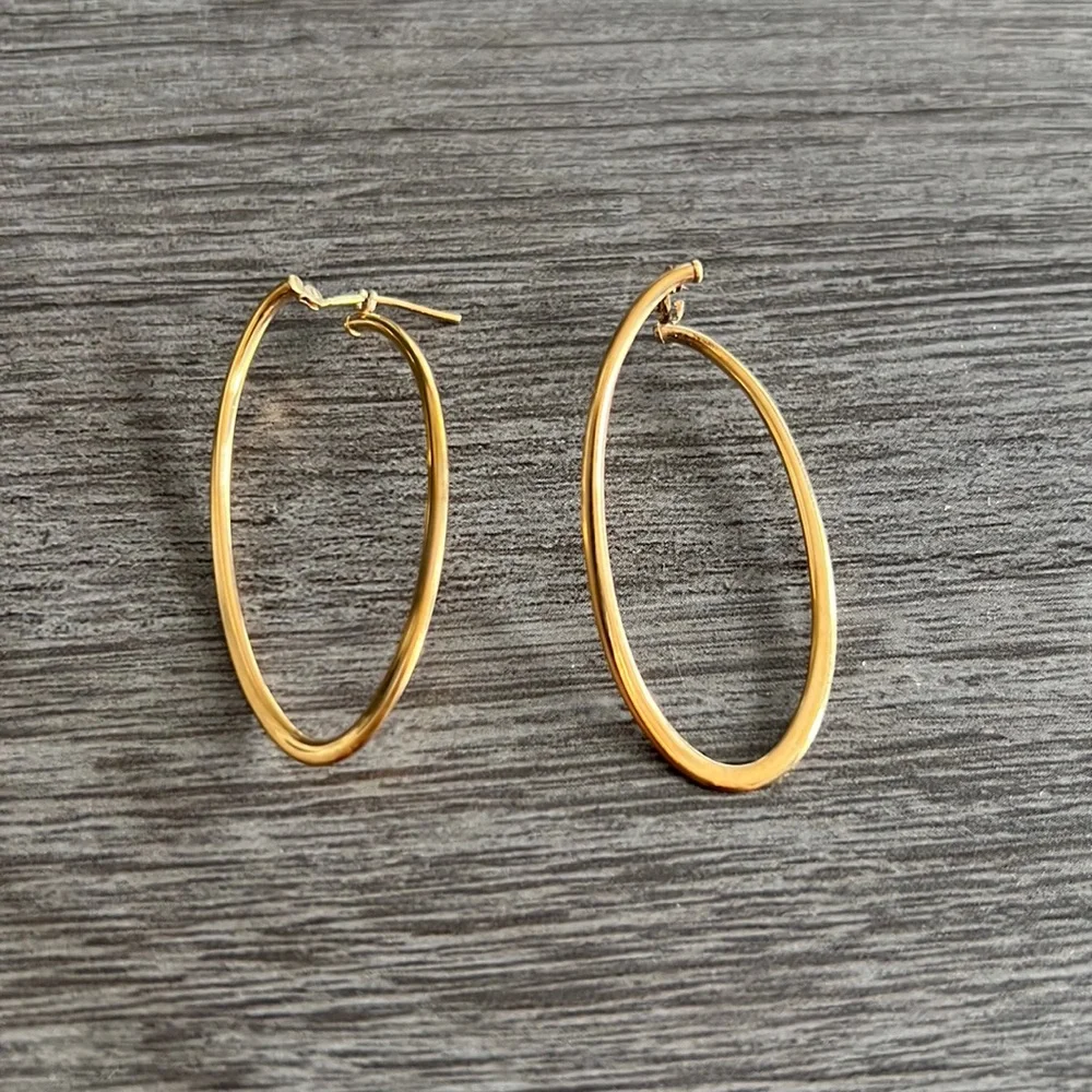 1 1/2 in twist gold hoop earrings 14k gold - Picture 1 of 1